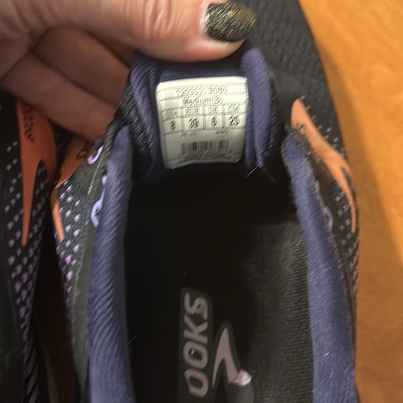 BROOKS Adrenaline 22 GTS Running Shoes Black Coral Medium size 8 - Picture 5 of 7